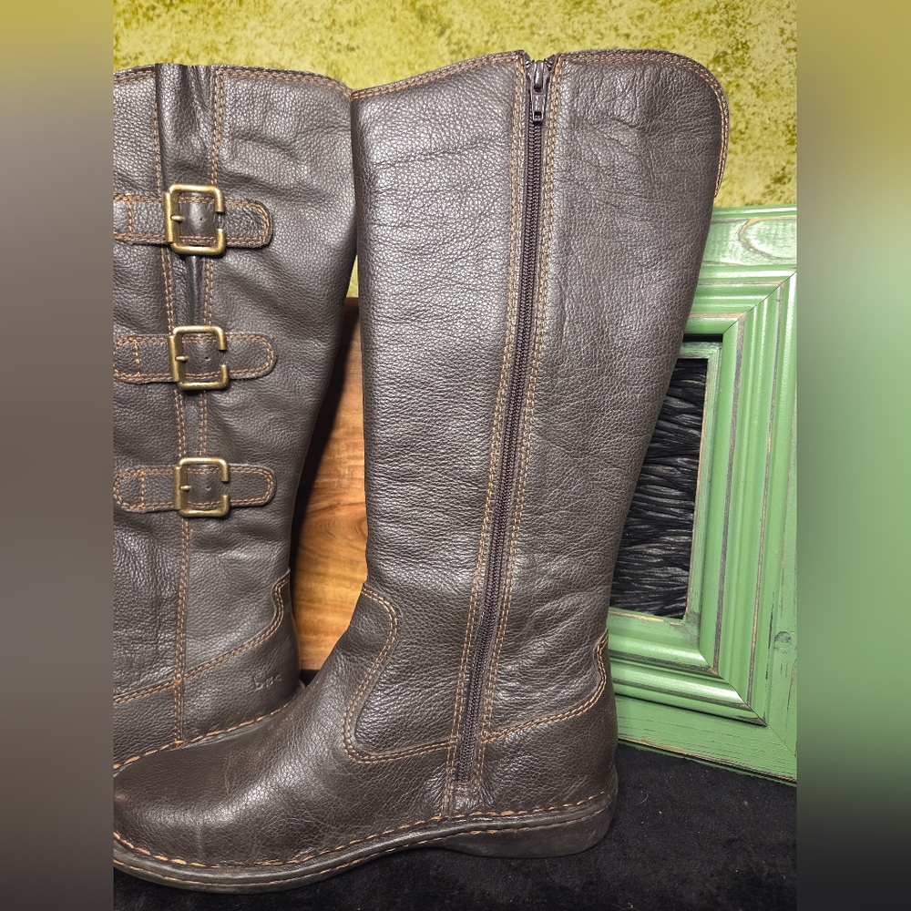 NWT Born Dark Brown Mahogany 'LORA' Leather Moto Boots (In The Box) Sz 8/39 - Picture 5 of 12